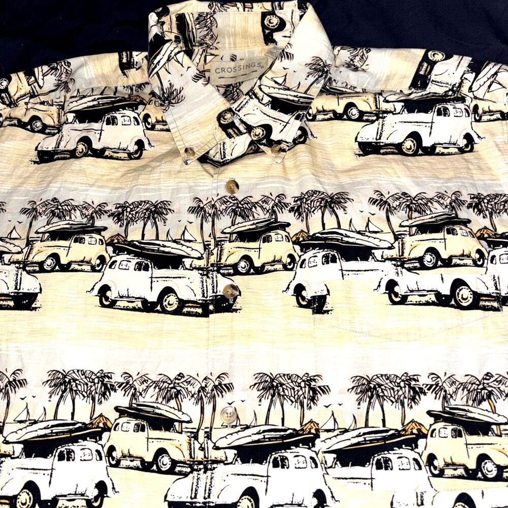 Crossings Mens Size L Button Up Short Sleeve Shirt Woody Print Surfboard Palms